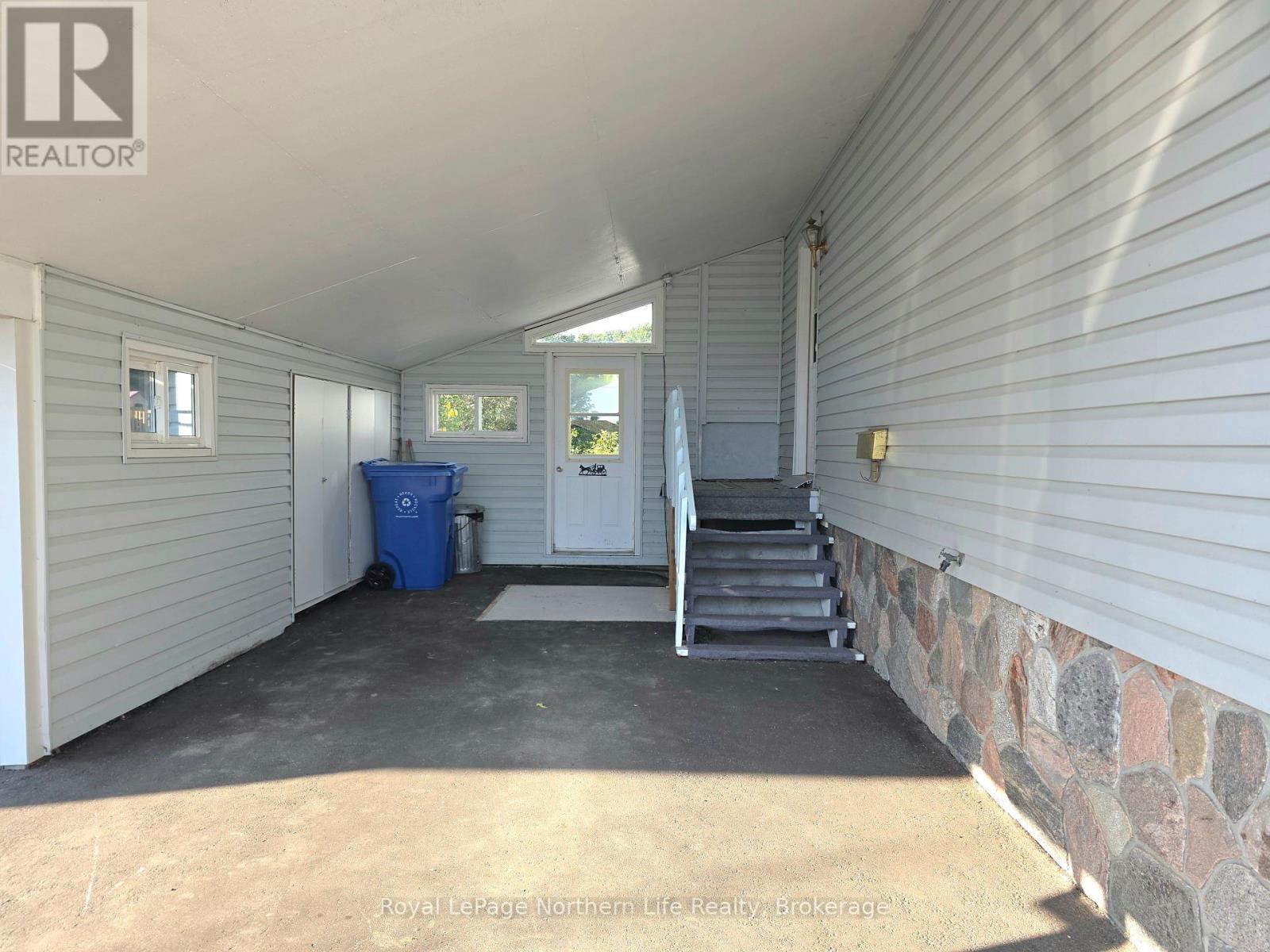 2043 Mckeown Avenue, North Bay, Ontario  P1B 7N8 - Photo 47 - X13785106