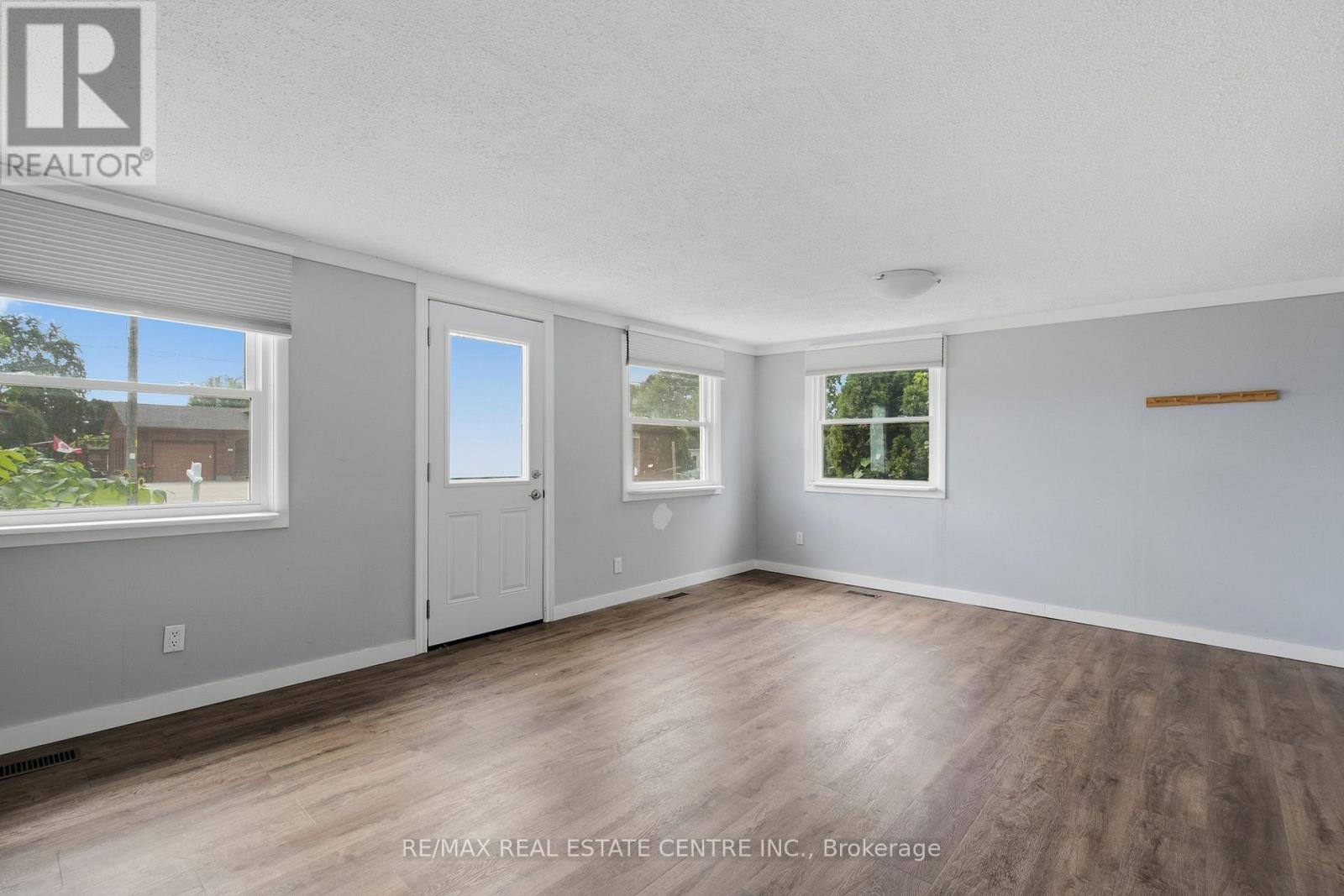 67 Clarence Street, Strathroy-Caradoc, Ontario  N7G 1H2 - Photo 7 - X13778134