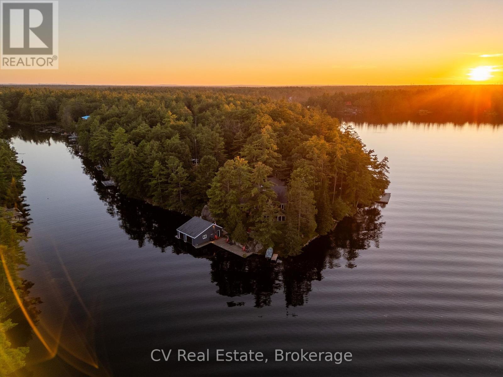 4410 Manton Lane, Severn, Ontario  L0K 1E0 - Photo 4 - S13785380