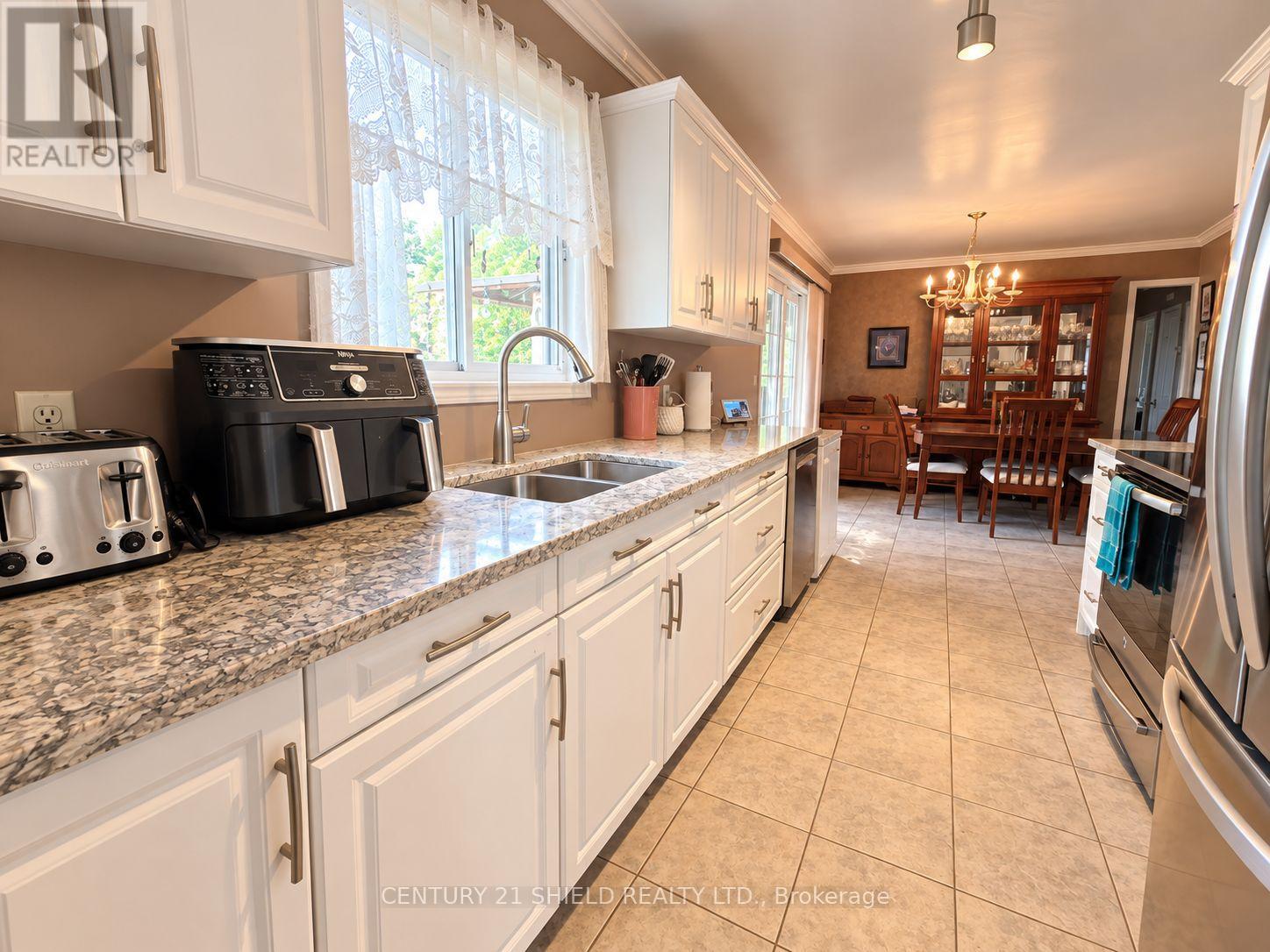 4770 County Rd 15 Road, South Stormont, Ontario  K0C 1R0 - Photo 15 - X13785304