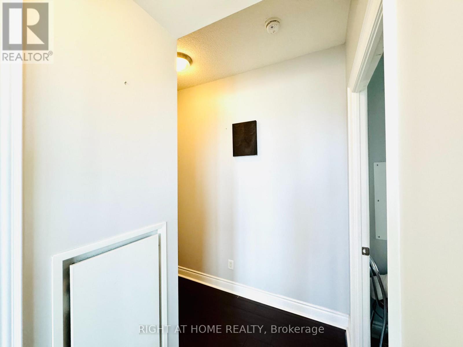 3211 - 28 Ted Rogers Way, Toronto, Ontario  M4Y 2J4 - Photo 20 - C13785204