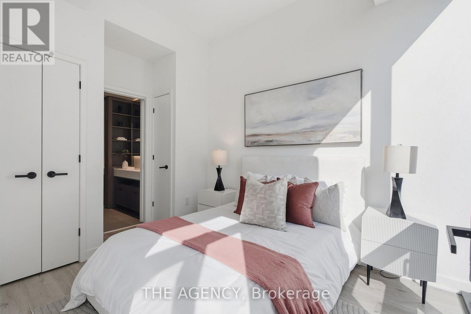 1001 - 55 Charles Street E, Toronto, Ontario  M4Y 0J1 - Photo 10 - C13785236