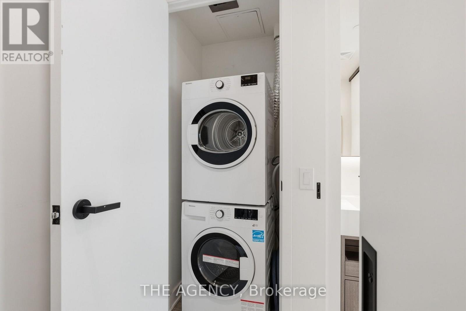 1001 - 55 Charles Street E, Toronto, Ontario  M4Y 0J1 - Photo 13 - C13785236