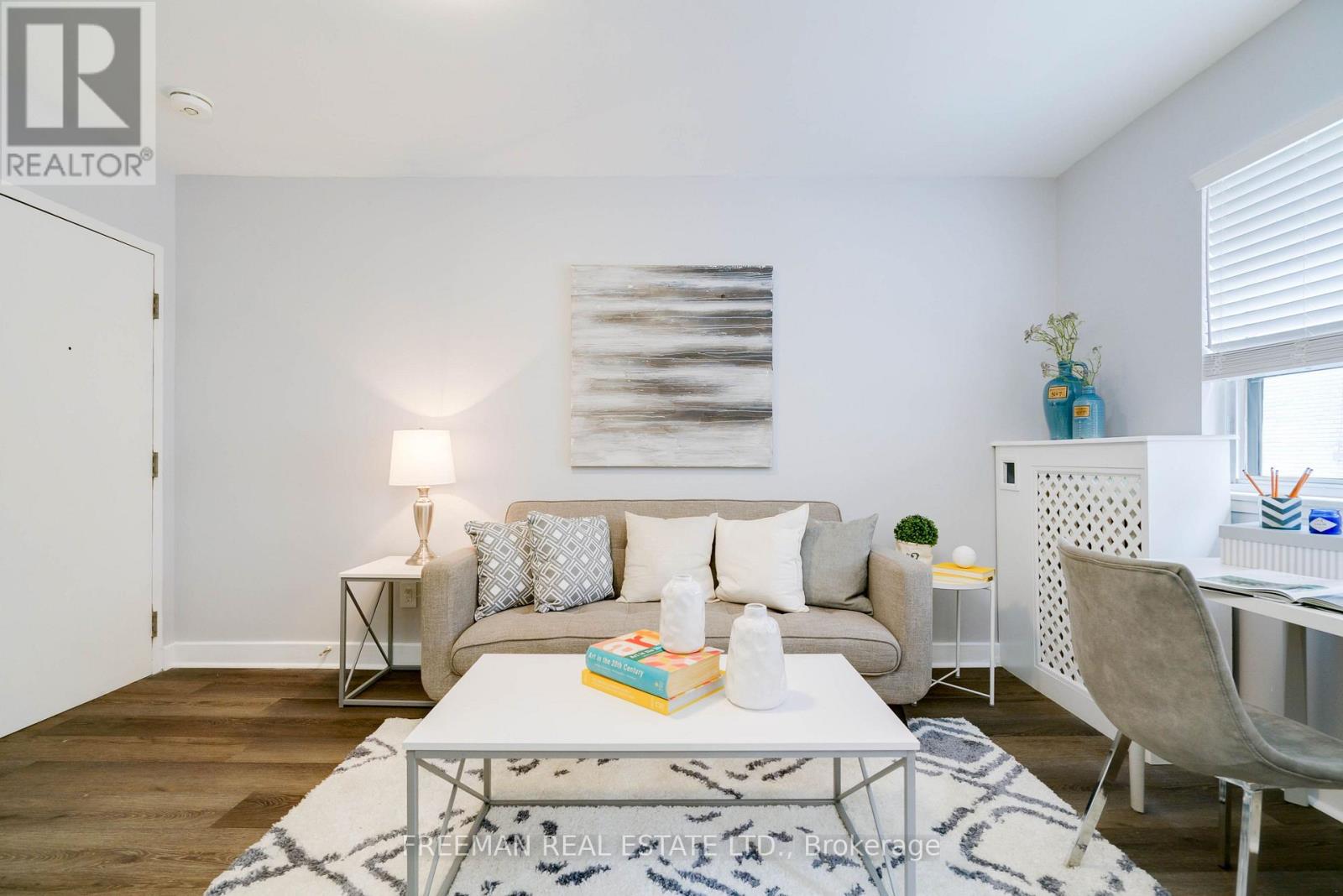 308 - 214 Wellesley Street, Toronto (Cabbagetown-South St. James Town), Ontario  M4X 1G2 - Photo 4 - C13785312