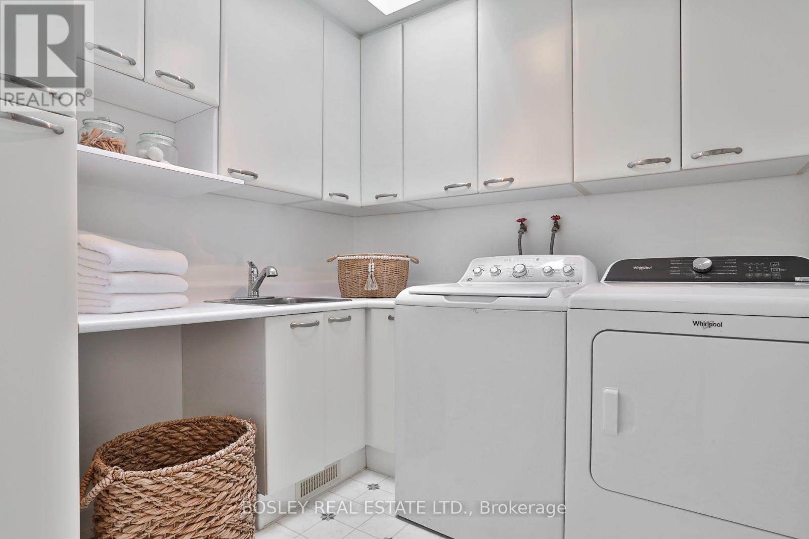24 Whitewood Road, Toronto, Ontario  M4S 2X7 - Photo 29 - C13785386