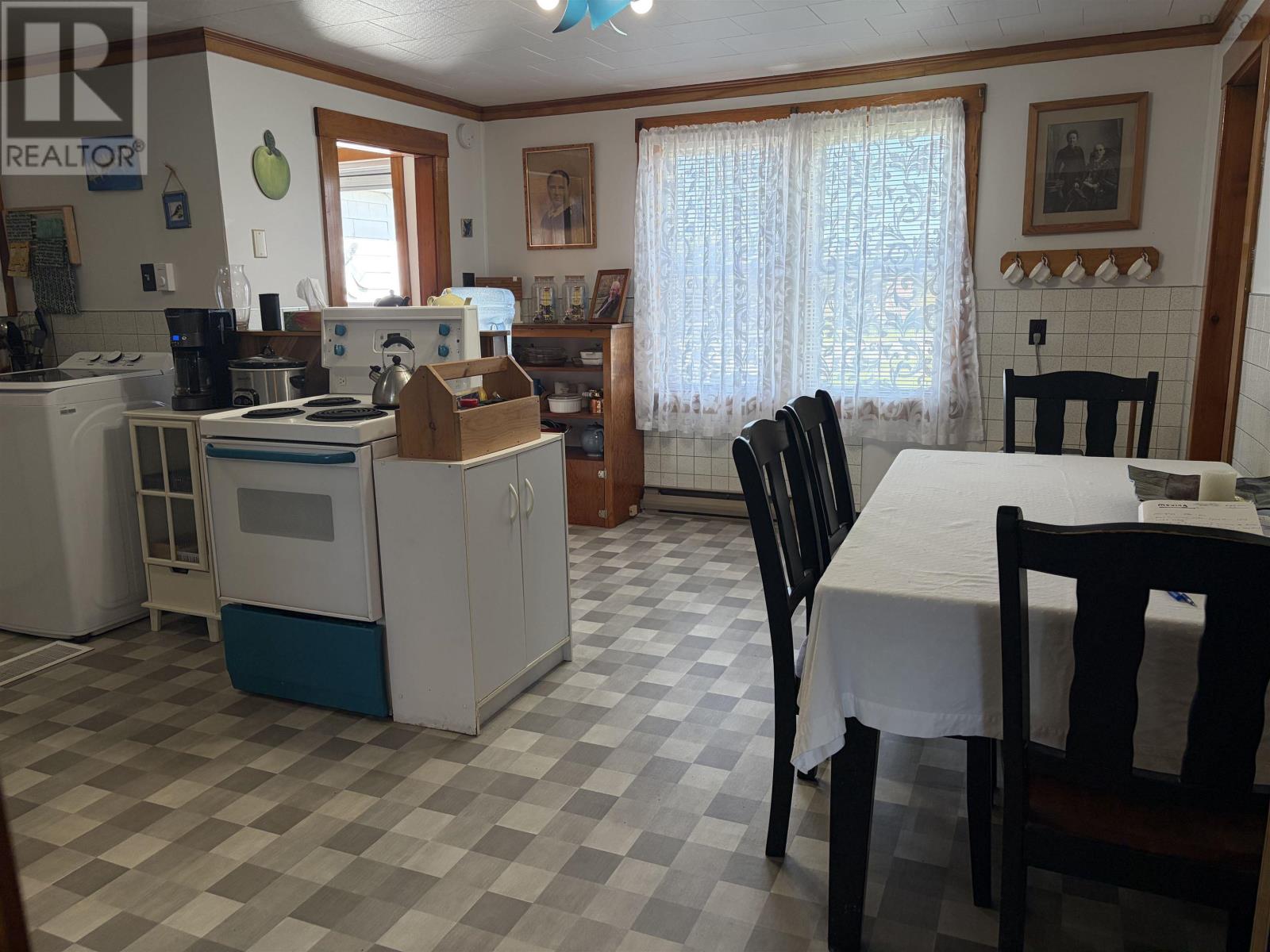 9 Stoddart Drive, Clark's Harbour, Nova Scotia  B0W 1P0 - Photo 15 - 202623290