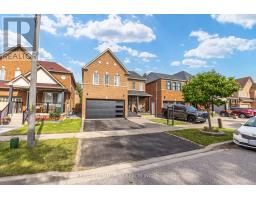 19 TILLER STREET, Ajax, Ontario