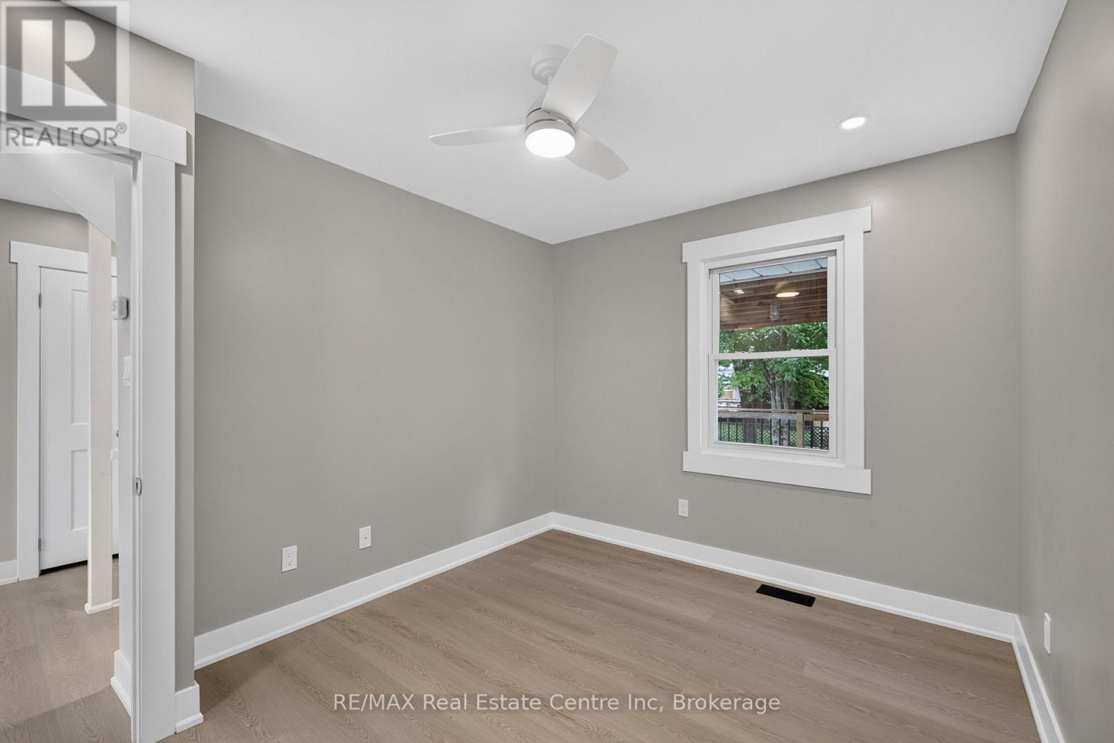 10 Churchill Crescent W, Centre Wellington, Ontario  N1M 2J4 - Photo 15 - X13785326
