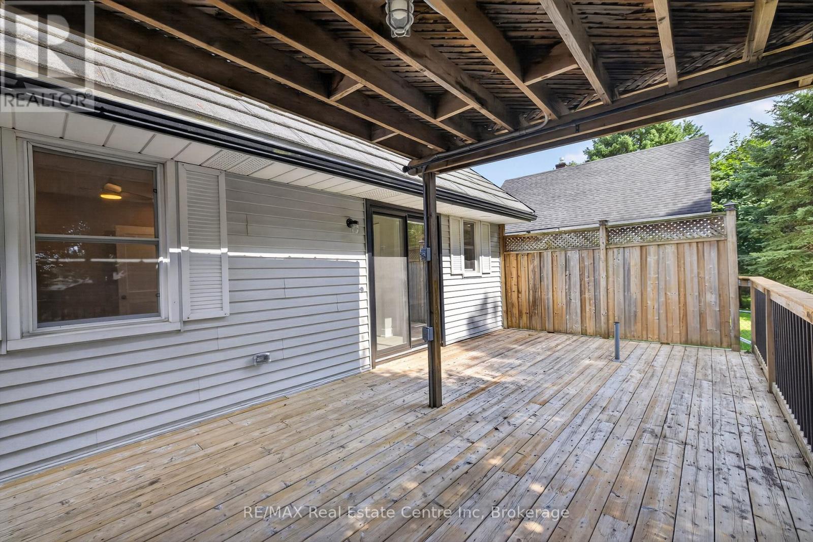 10 Churchill Crescent W, Centre Wellington, Ontario  N1M 2J4 - Photo 28 - X13785326