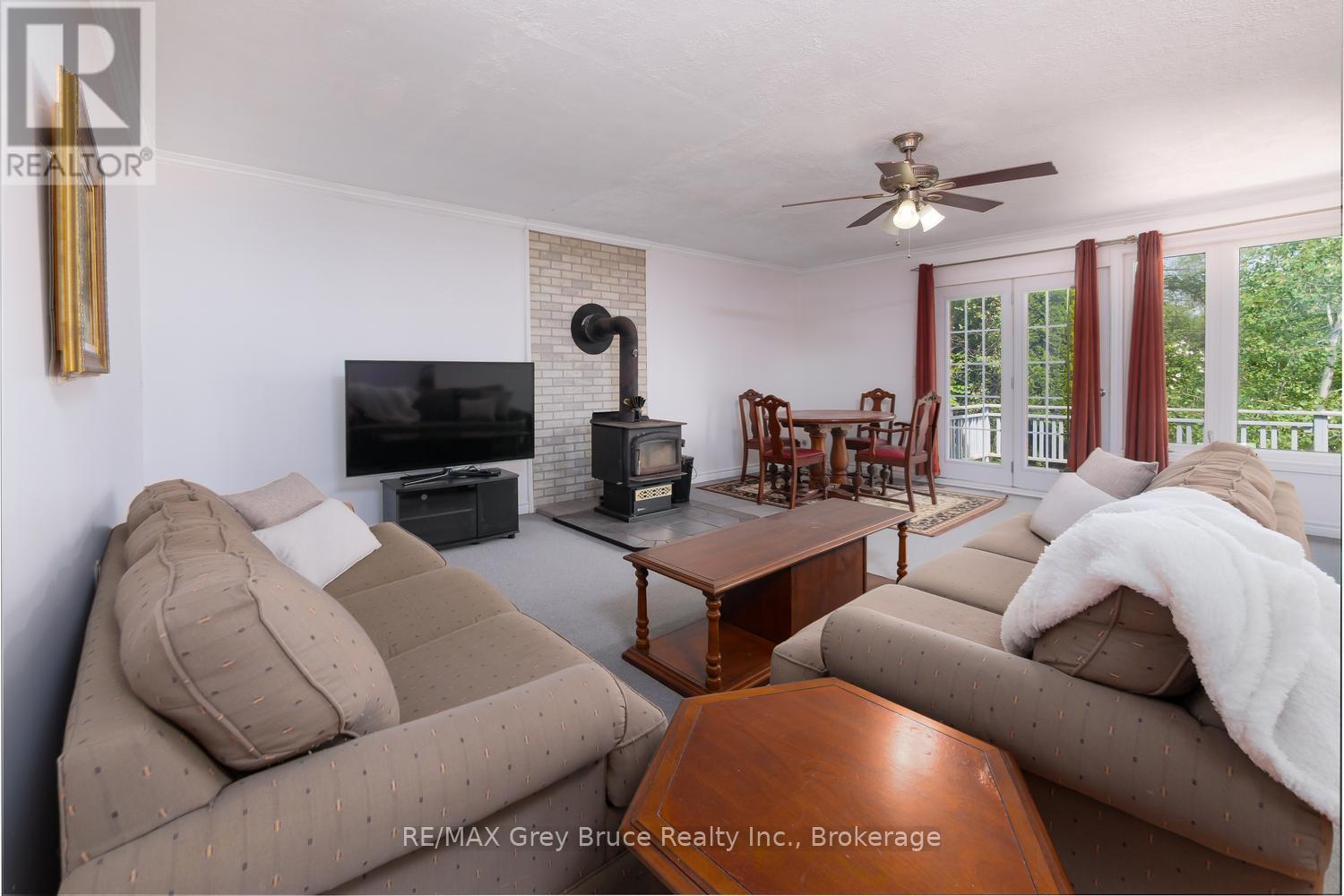 1477 Highway 6 Highway, South Bruce Peninsula, Ontario  N0H 2T0 - Photo 10 - X13785398