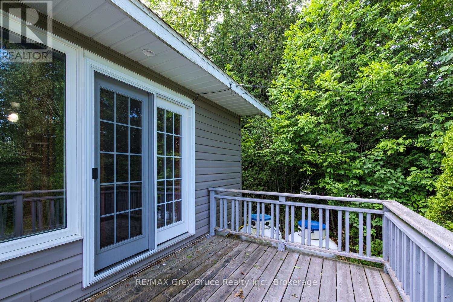 1477 Highway 6 Highway, South Bruce Peninsula, Ontario  N0H 2T0 - Photo 12 - X13785398