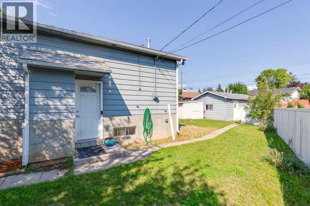 3556 33 Street Se, Calgary, Alberta  T2B 2C2 - Photo 2 - A2339980
