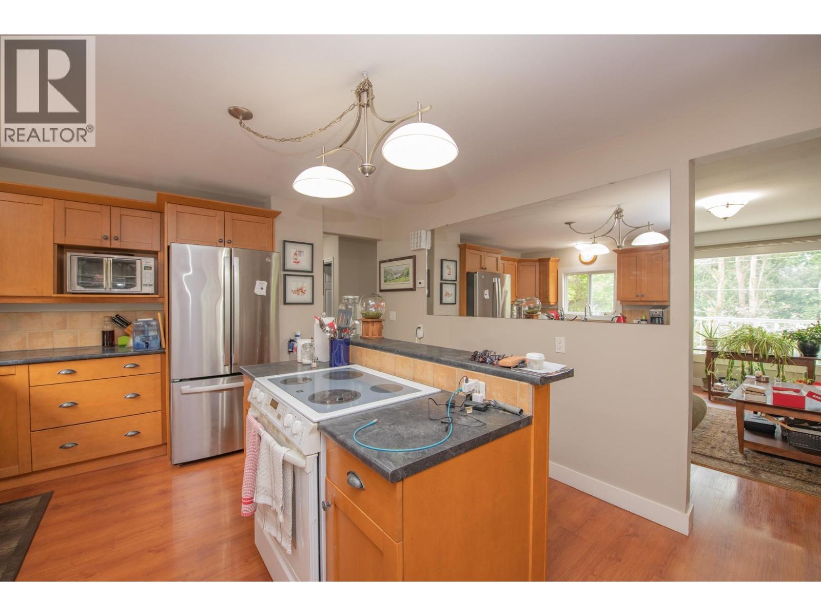 12005 Kalamalka Road, Coldstream, British Columbia  V1B 1M3 - Photo 6 - 10400419