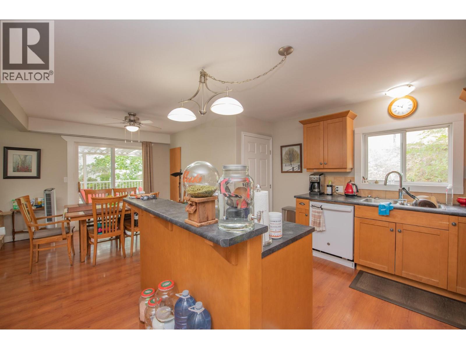 12005 Kalamalka Road, Coldstream, British Columbia  V1B 1M3 - Photo 4 - 10400419