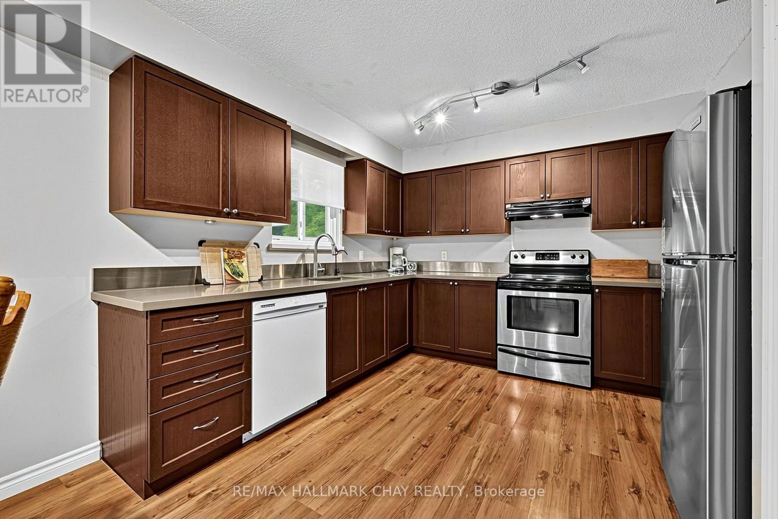 1475 River Road W, Wasaga Beach, Ontario  L9Z 2W5 - Photo 13 - S13785328