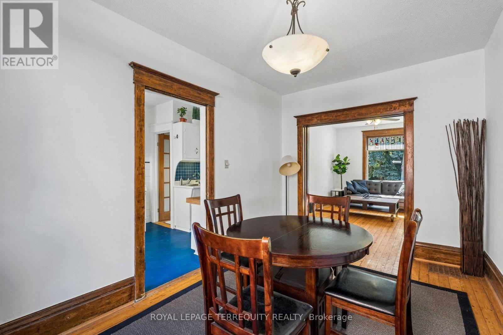 2 Wright Avenue, Toronto, Ontario  M6R 1K8 - Photo 12 - W13785044