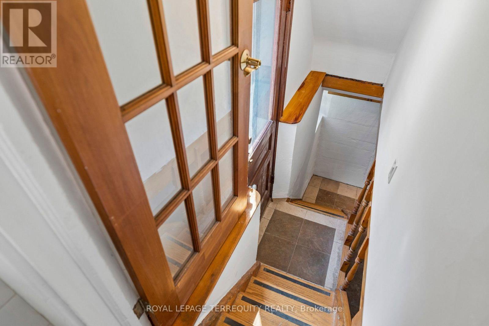 2 Wright Avenue, Toronto, Ontario  M6R 1K8 - Photo 28 - W13785044