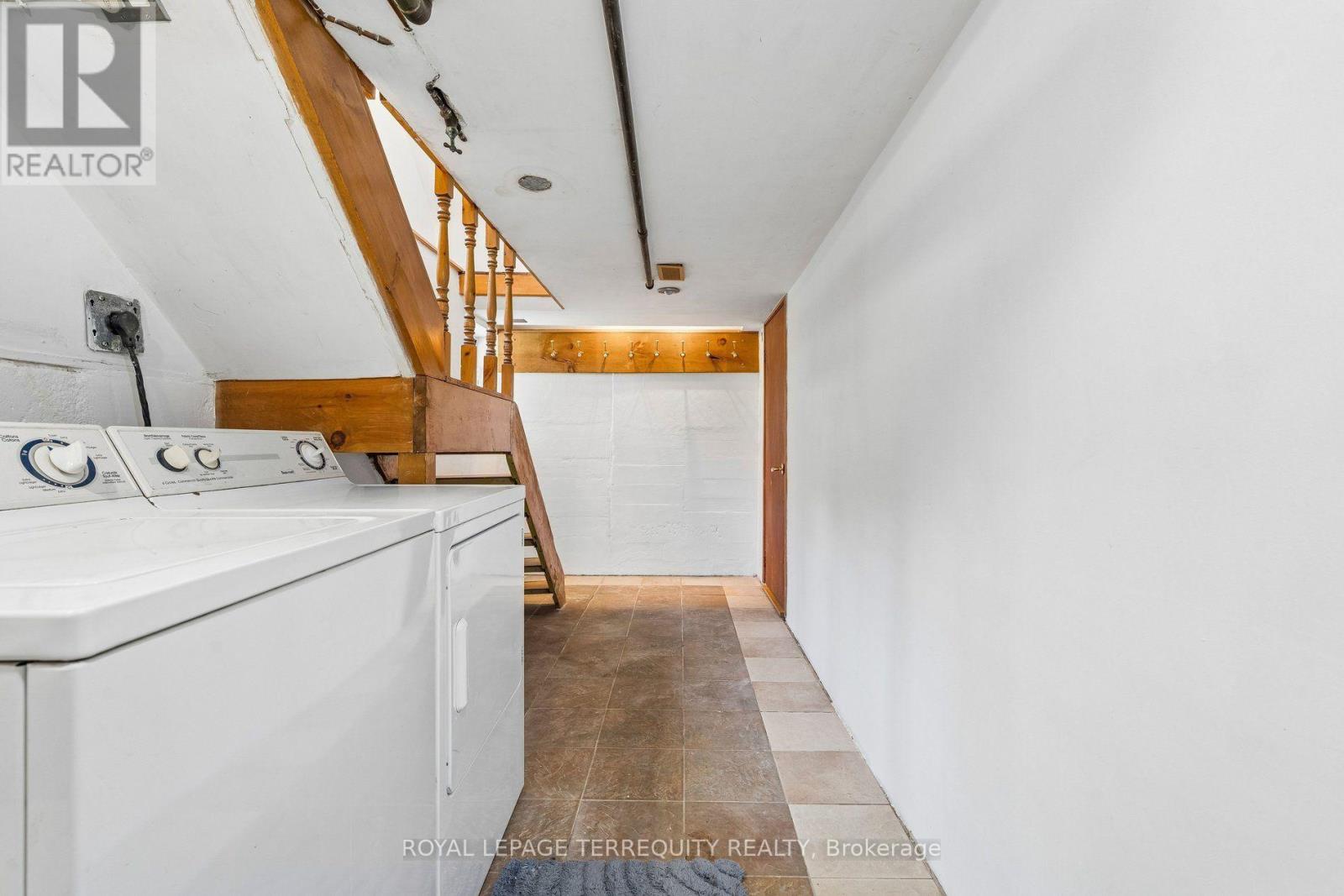 2 Wright Avenue, Toronto, Ontario  M6R 1K8 - Photo 31 - W13785044