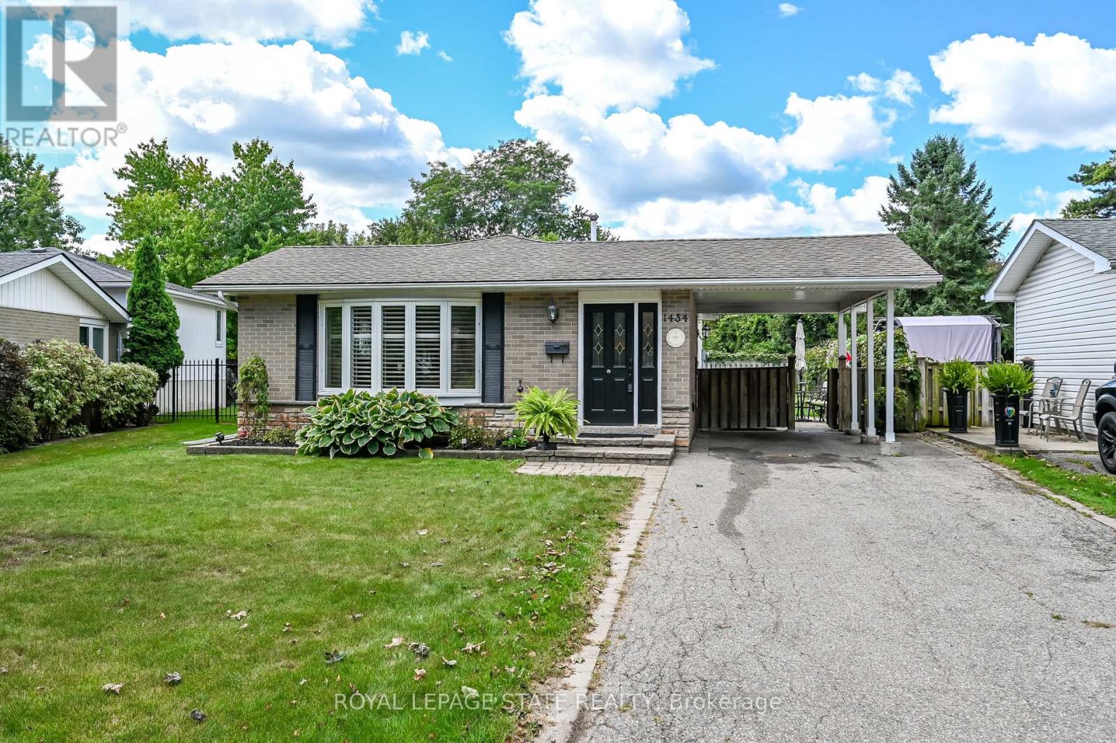 1434 Dewbourne Crescent, Burlington, Ontario  L7M 1E7 - Photo 1 - W13785094