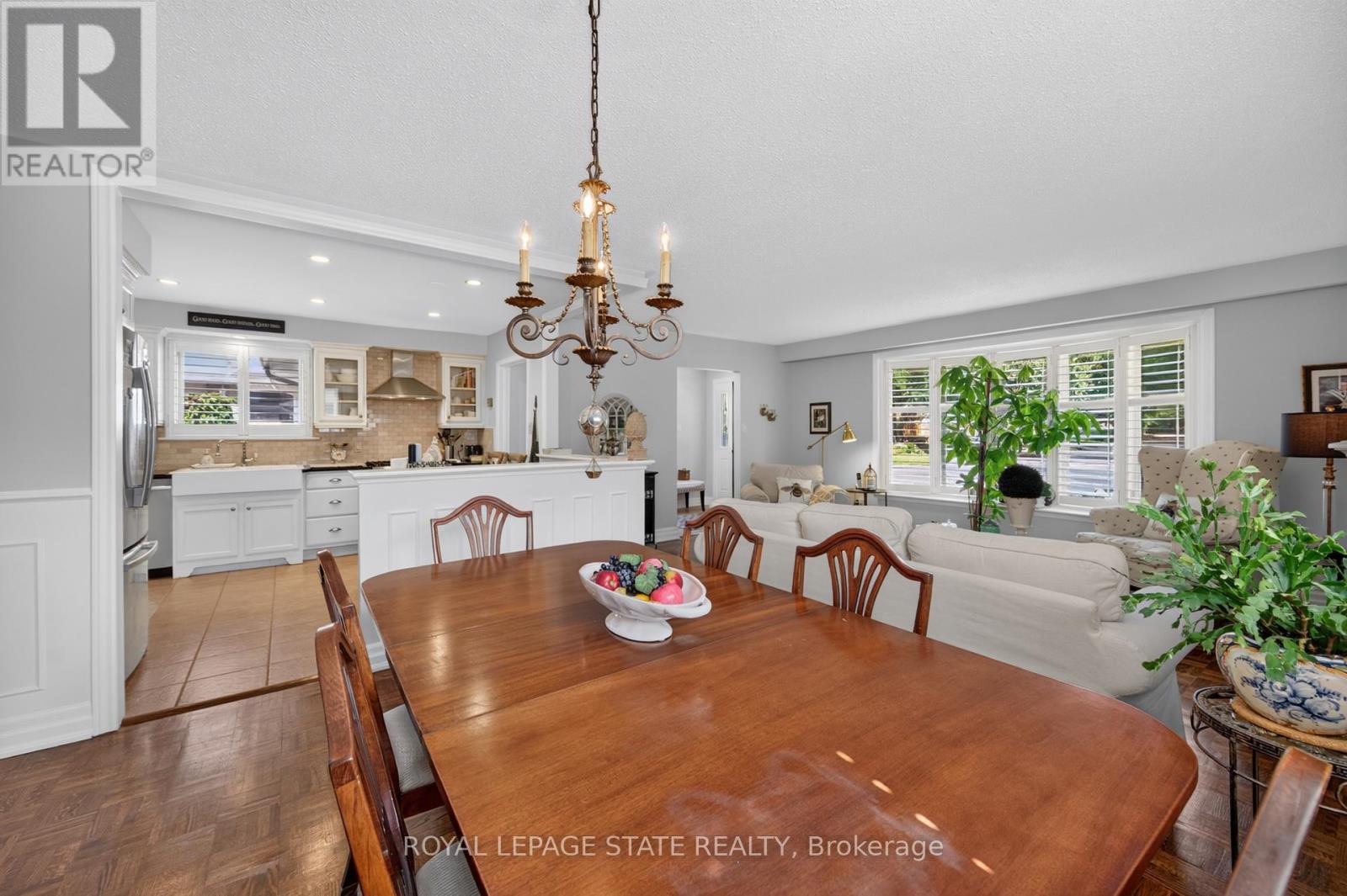1434 Dewbourne Crescent, Burlington, Ontario  L7M 1E7 - Photo 14 - W13785094