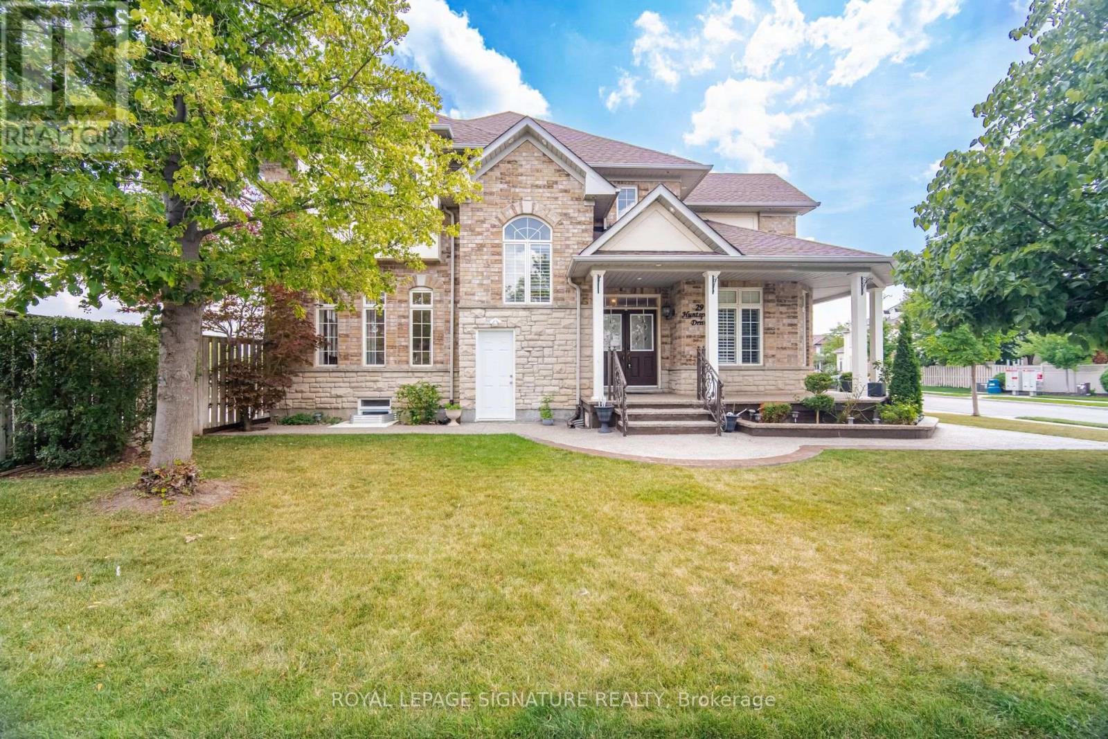 1 - 29 HUNTSPOINT DRIVE, Brampton, Ontario