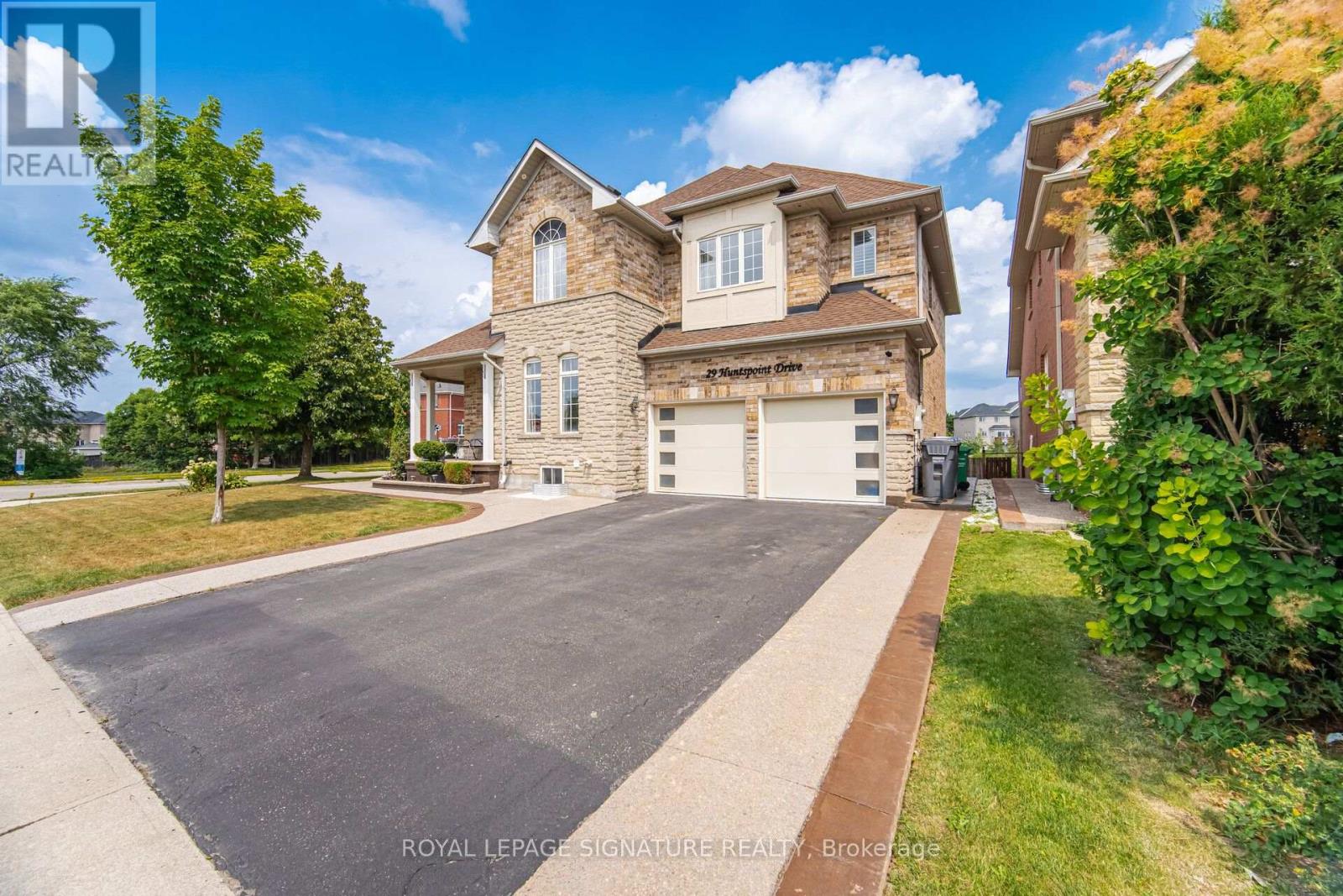 1 - 29 Huntspoint Drive, Brampton, Ontario  L6P 2E5 - Photo 4 - W13785110