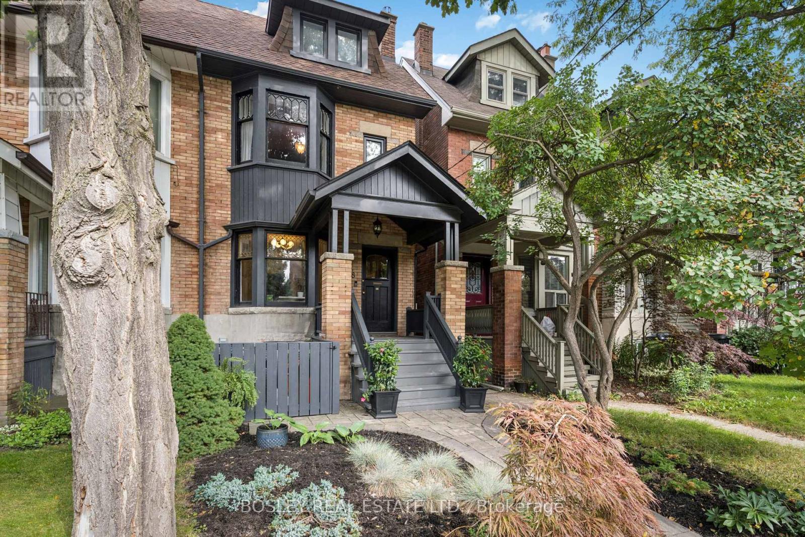 48 Galley Avenue, Toronto, Ontario  M6R 1G8 - Photo 2 - W13785126