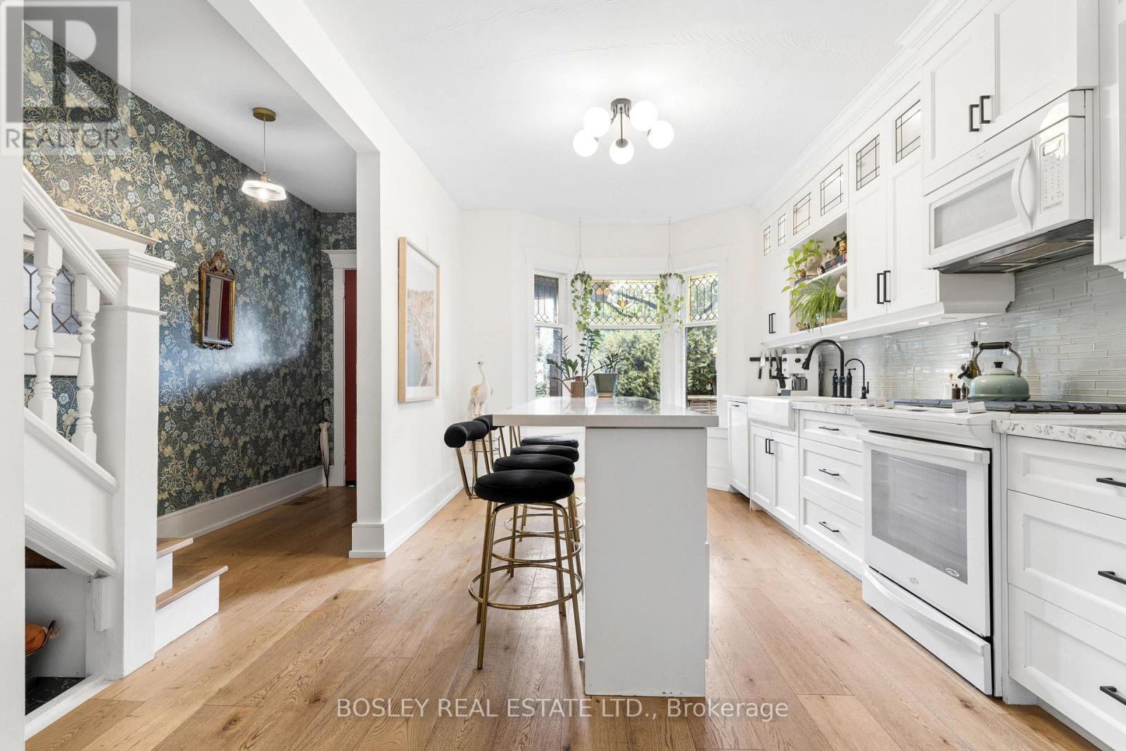 48 Galley Avenue, Toronto, Ontario  M6R 1G8 - Photo 8 - W13785126