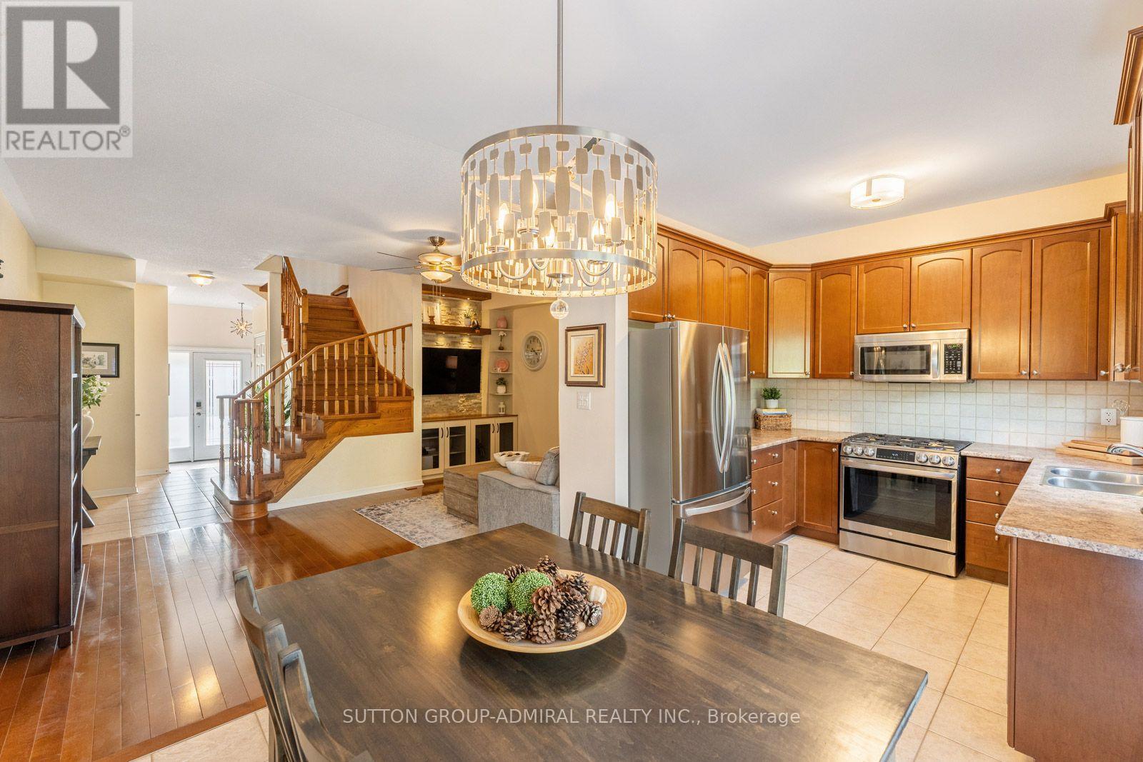 96 Niagara Trail, Halton Hills, Ontario  L7G 0A8 - Photo 11 - W13785158