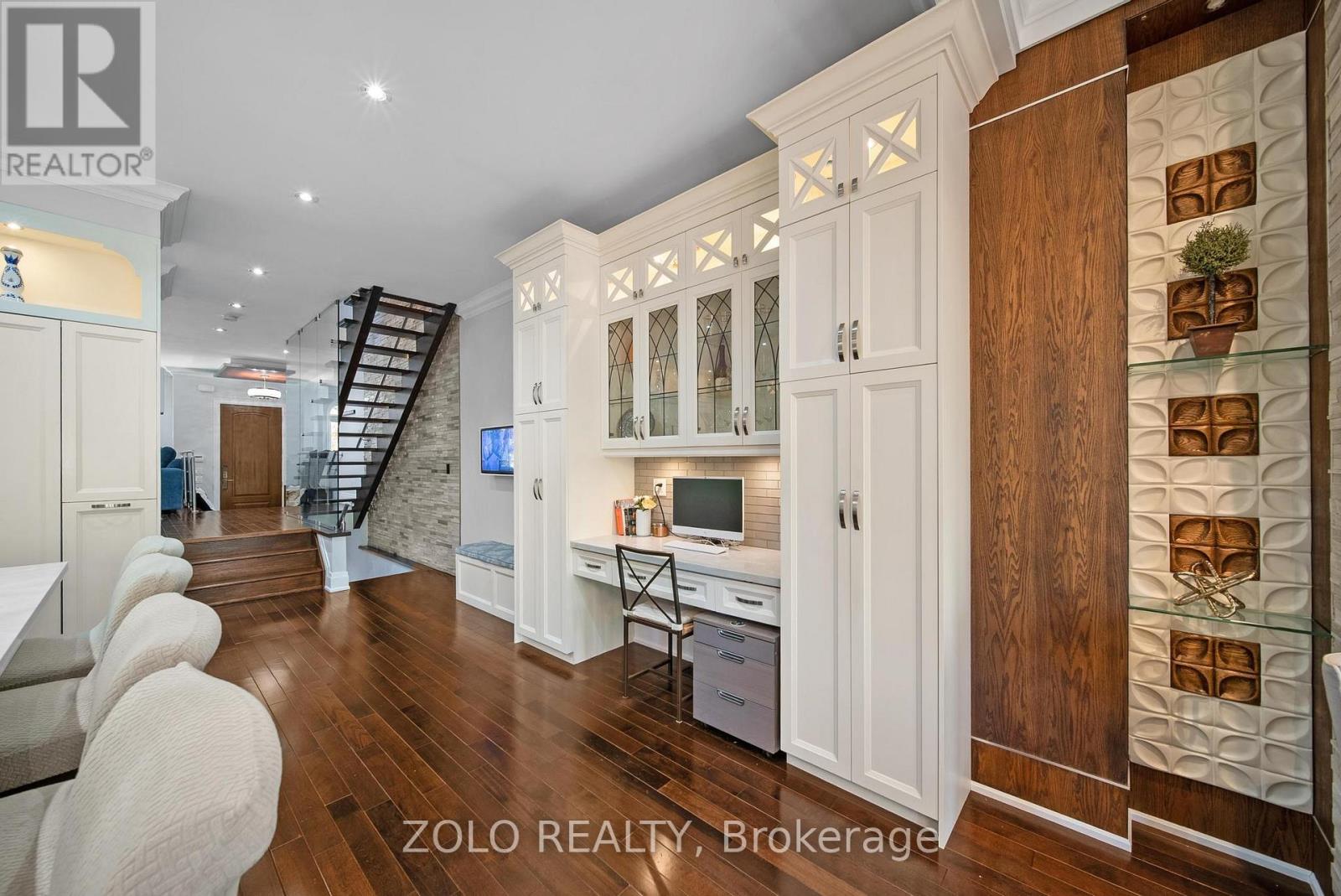 168a Lake Promenade, Toronto, Ontario  M8W 1A7 - Photo 14 - W13785164