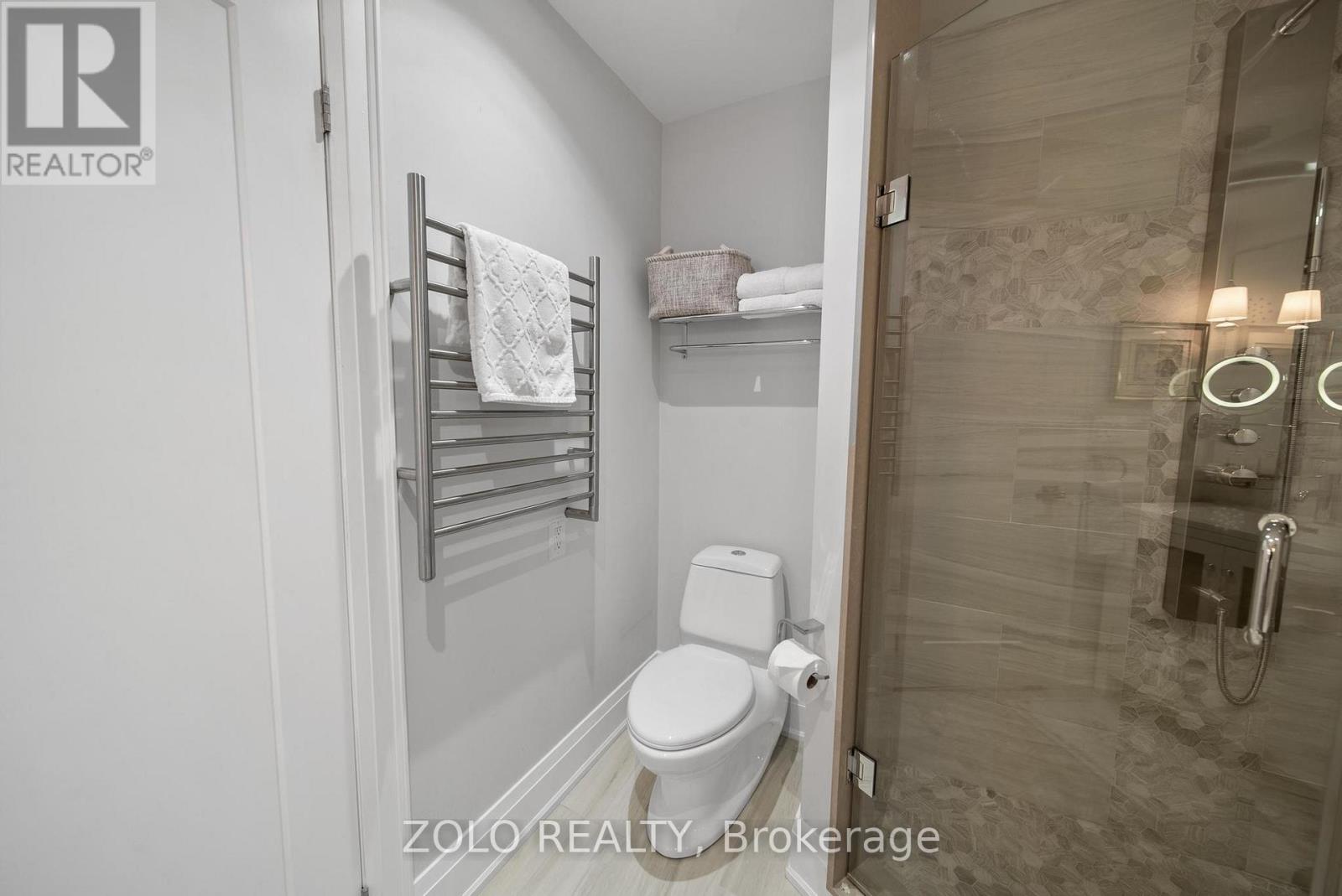 168a Lake Promenade, Toronto, Ontario  M8W 1A7 - Photo 27 - W13785164