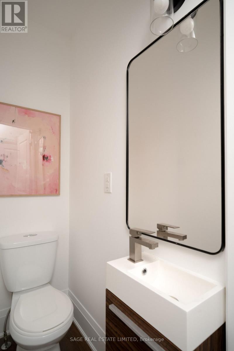 45 Auburn Avenue, Toronto, Ontario  M6H 2L6 - Photo 14 - W13785166