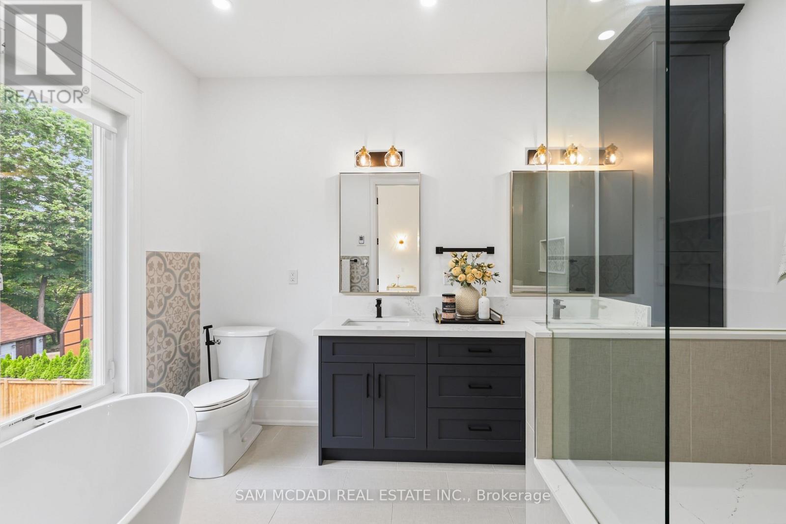 1750 Lincolnshire Boulevard, Mississauga, Ontario  L5E 2S7 - Photo 24 - W13785256