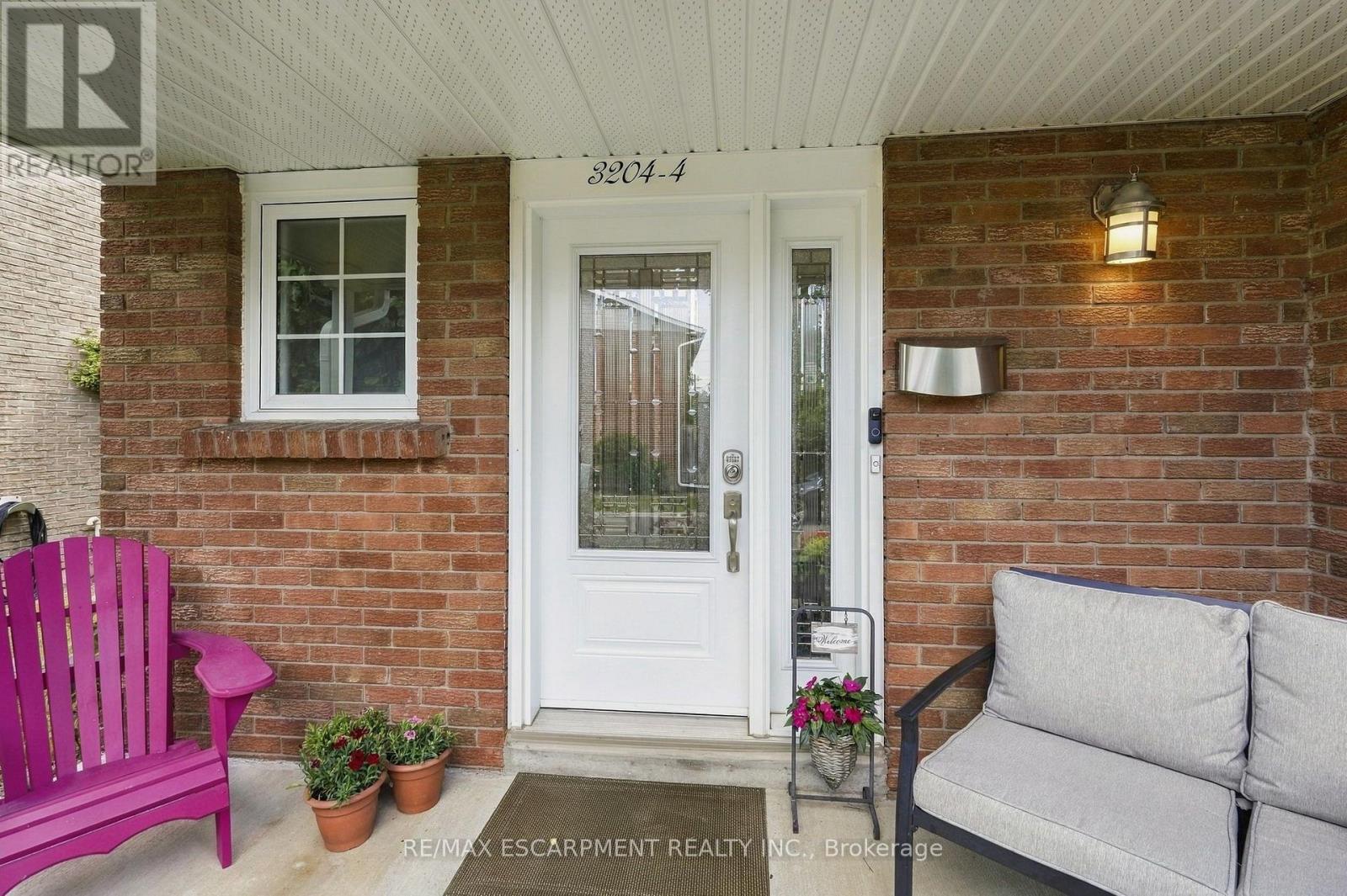 4 - 3204 New Street, Burlington, Ontario  L7N 1M8 - Photo 3 - W13785282