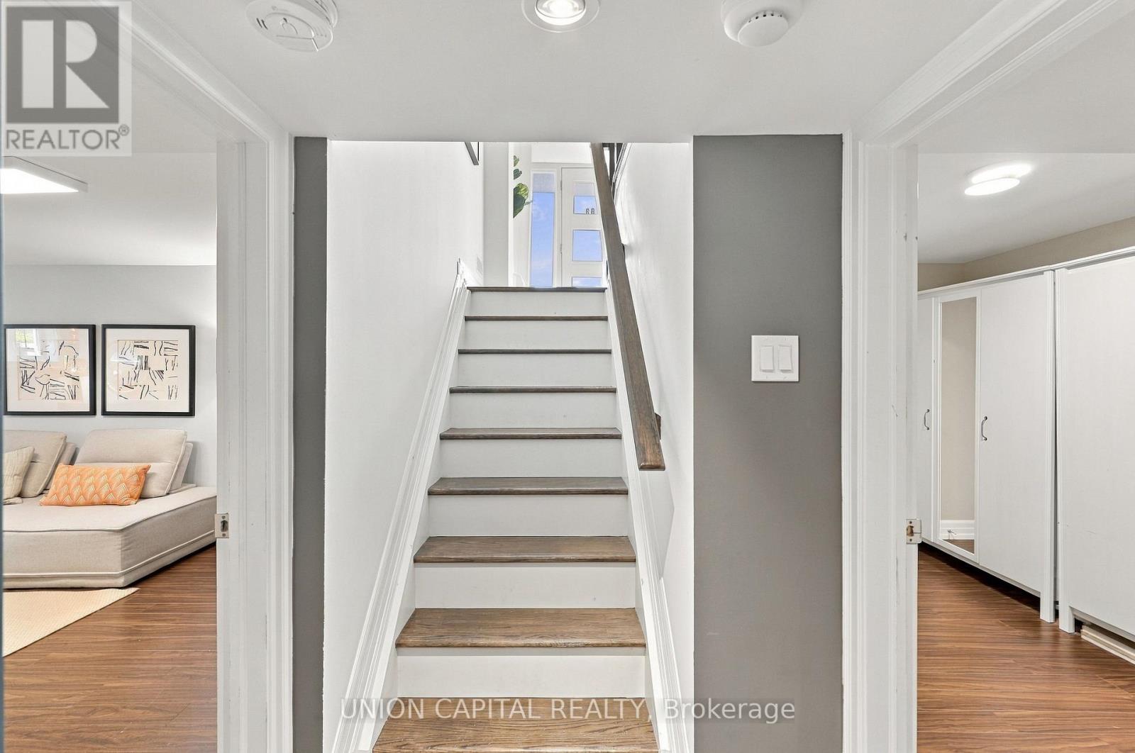 1563 Skyline Drive, Mississauga, Ontario  L5E 2W6 - Photo 34 - W13785310
