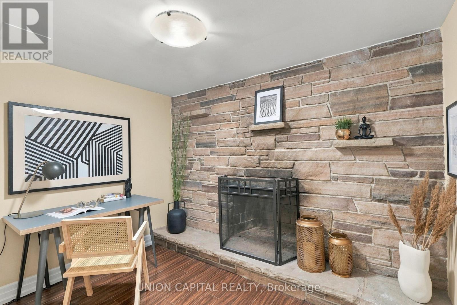1563 Skyline Drive, Mississauga, Ontario  L5E 2W6 - Photo 41 - W13785310