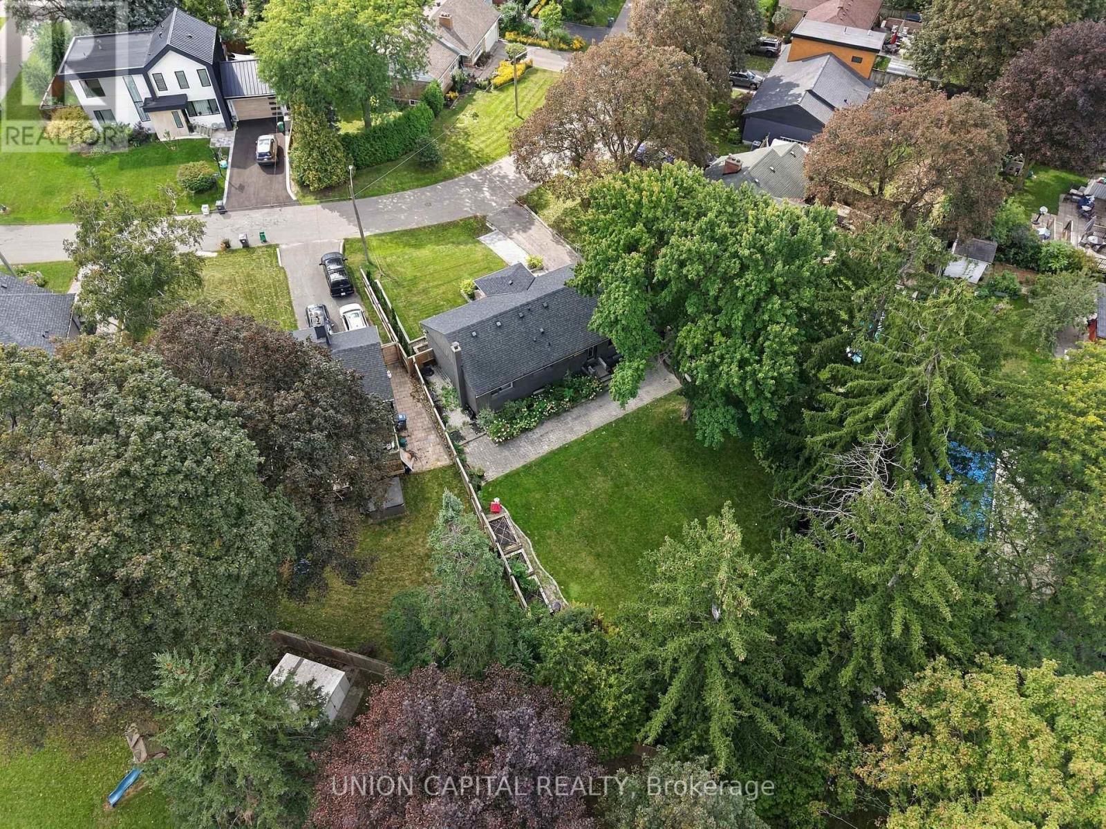 1563 Skyline Drive, Mississauga, Ontario  L5E 2W6 - Photo 6 - W13785310
