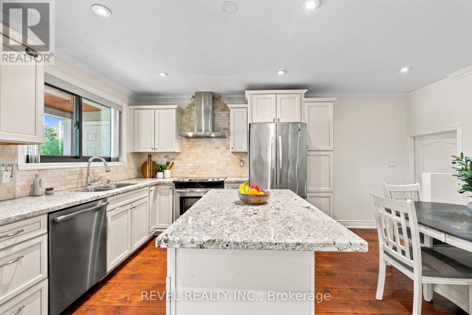 374 Bartley Bull Parkway, Brampton, Ontario  L6W 2L8 - Photo 5 - W13785340