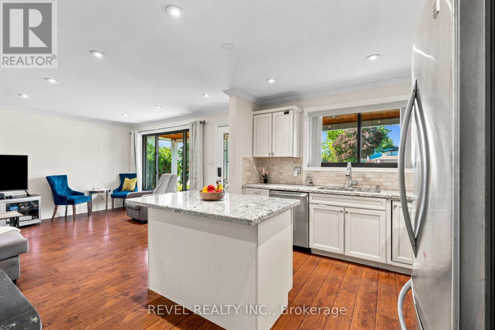 374 Bartley Bull Parkway, Brampton, Ontario  L6W 2L8 - Photo 7 - W13785340