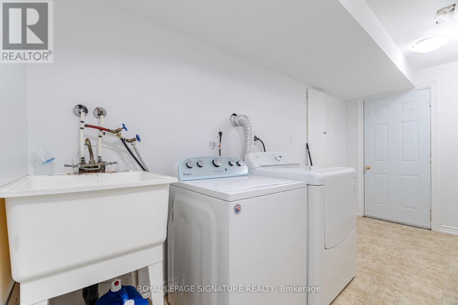 443 Comiskey Crescent, Mississauga, Ontario  L5W 0C7 - Photo 38 - W13785344