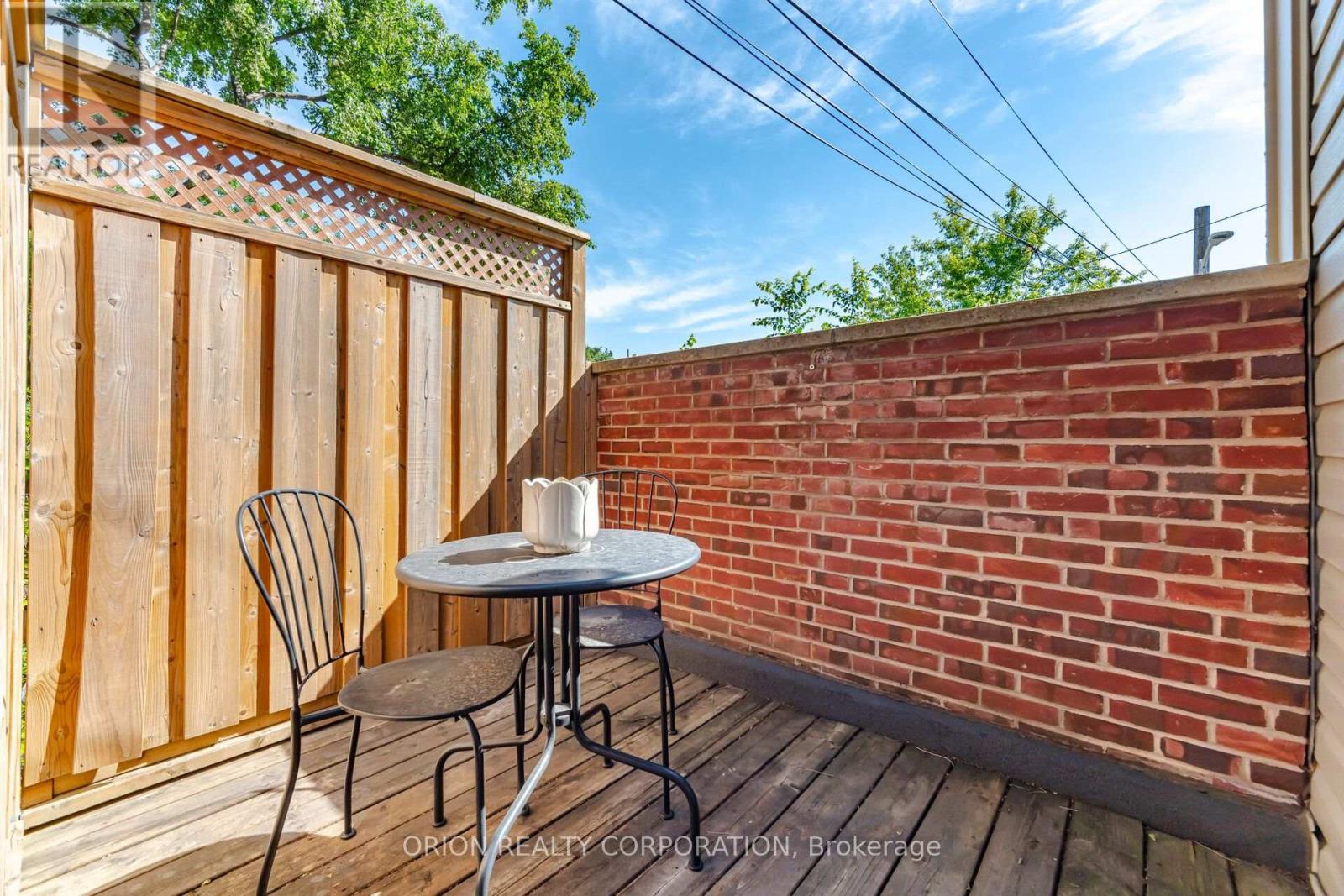 6 St Raymond Heights, Toronto, Ontario  M6G 4C2 - Photo 11 - W13785366