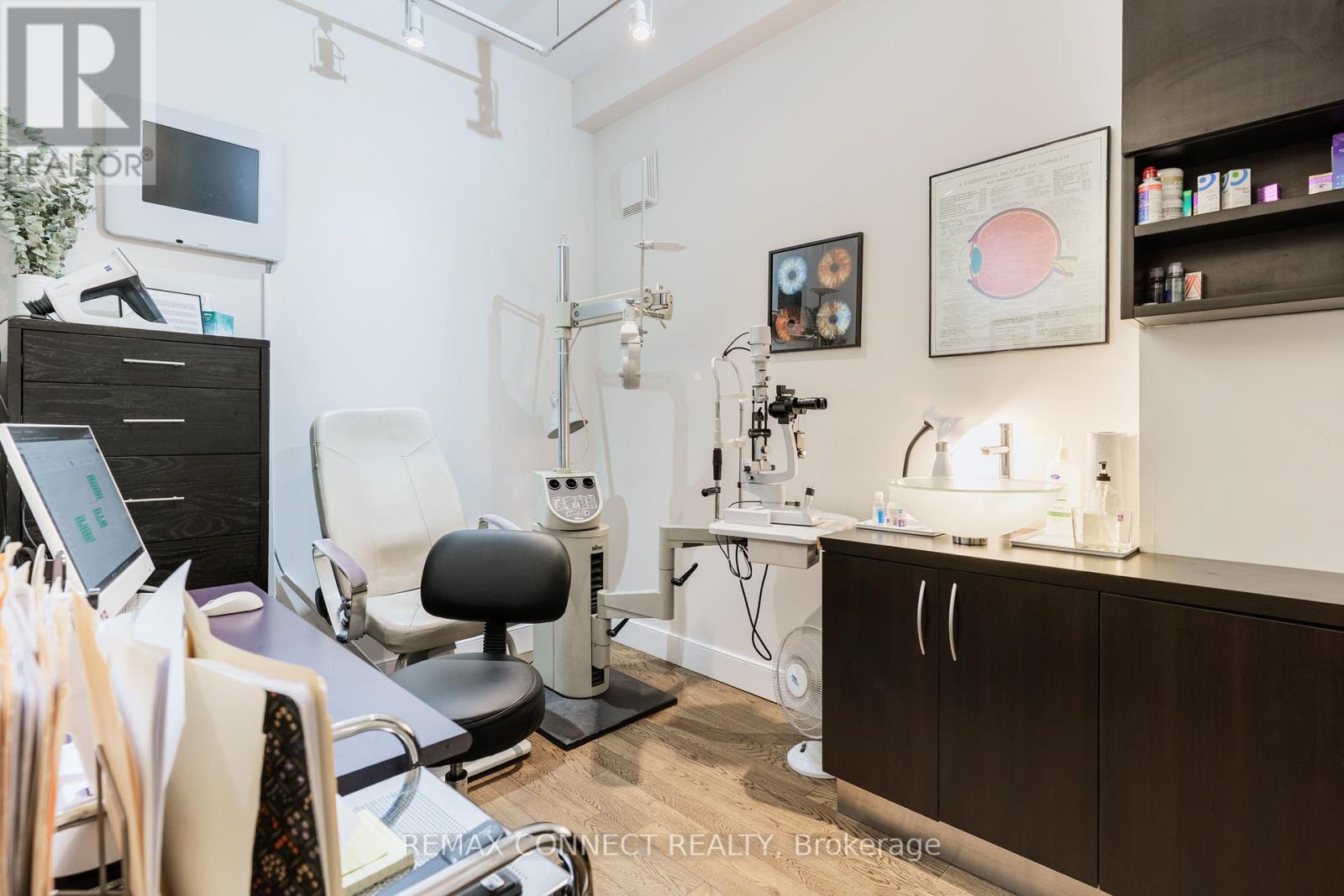 359 Roncesvalles Avenue, Toronto, Ontario  M6R 2M8 - Photo 28 - W13785392