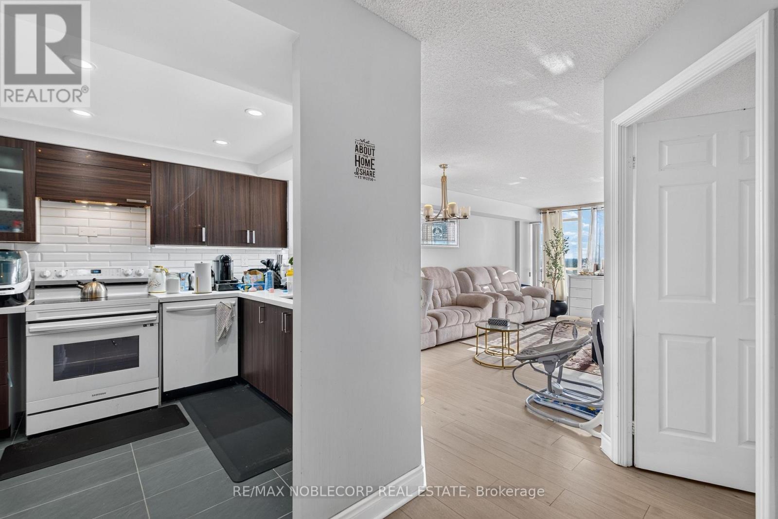 1603 - 22 Hanover Road, Brampton, Ontario L6S 5K7 - Photo 13 - W13785404