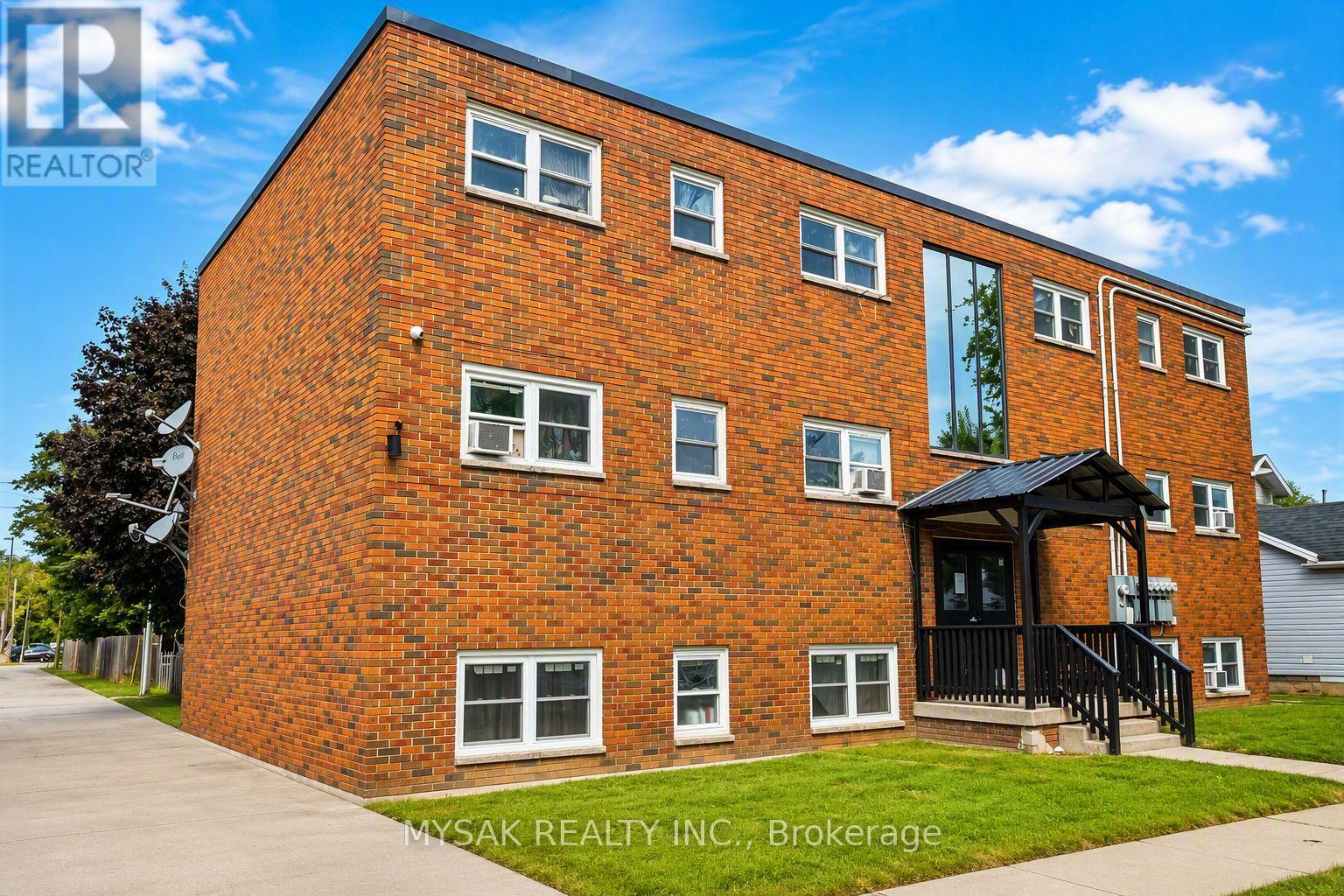 106 LORNE AVENUE, Chatham-Kent, Ontario