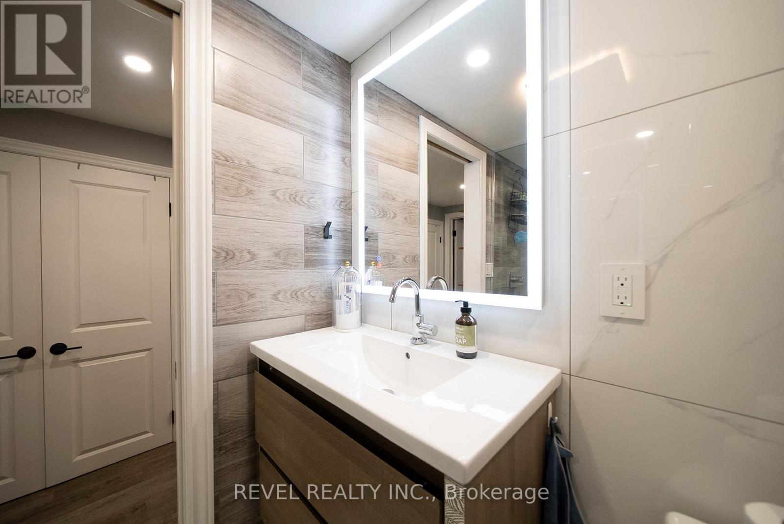 17 Flynn Avenue, Cambridge, Ontario  N3C 2T8 - Photo 28 - X13785244