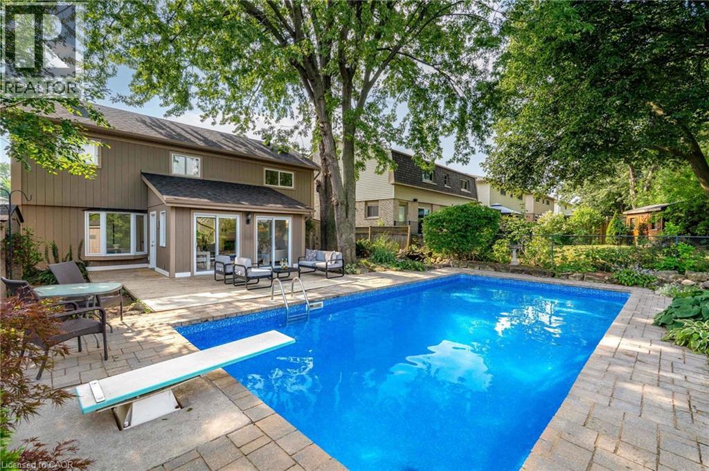 2161 Devlin Drive, Burlington, Ontario  L7P 3C6 - Photo 2 - 40863094