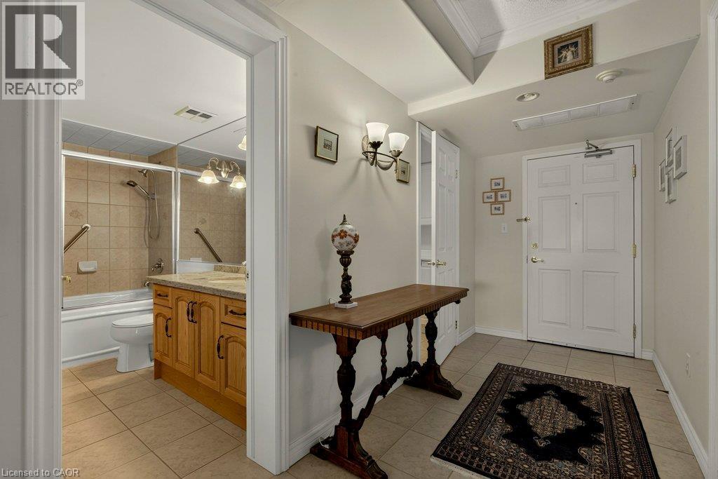 908 Mohawk Road E Unit# 305, Hamilton, Ontario  L8T 2R8 - Photo 8 - 40863347