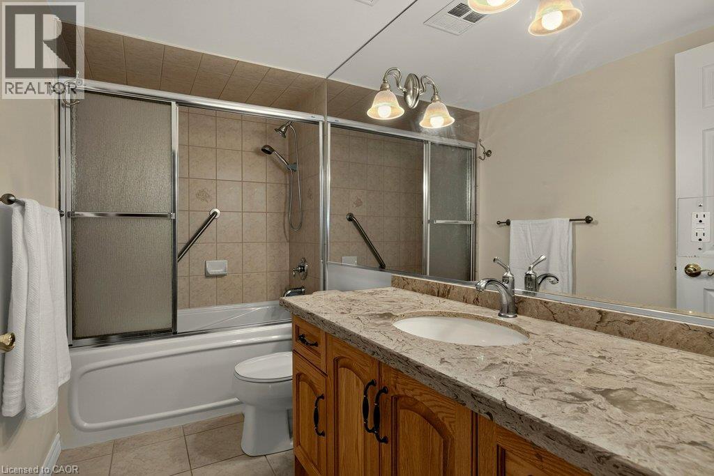 908 Mohawk Road E Unit# 305, Hamilton, Ontario  L8T 2R8 - Photo 26 - 40863347