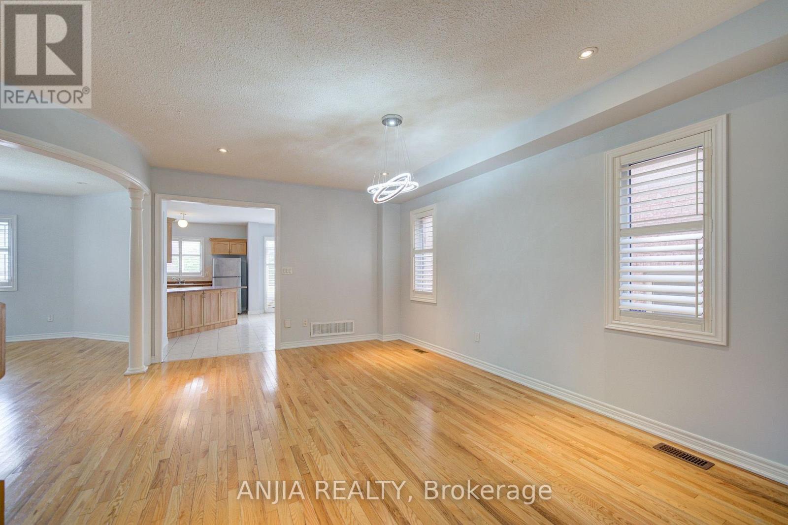 74 Batchford Crescent, Markham, Ontario  L6B 0C2 - Photo 10 - N13783486