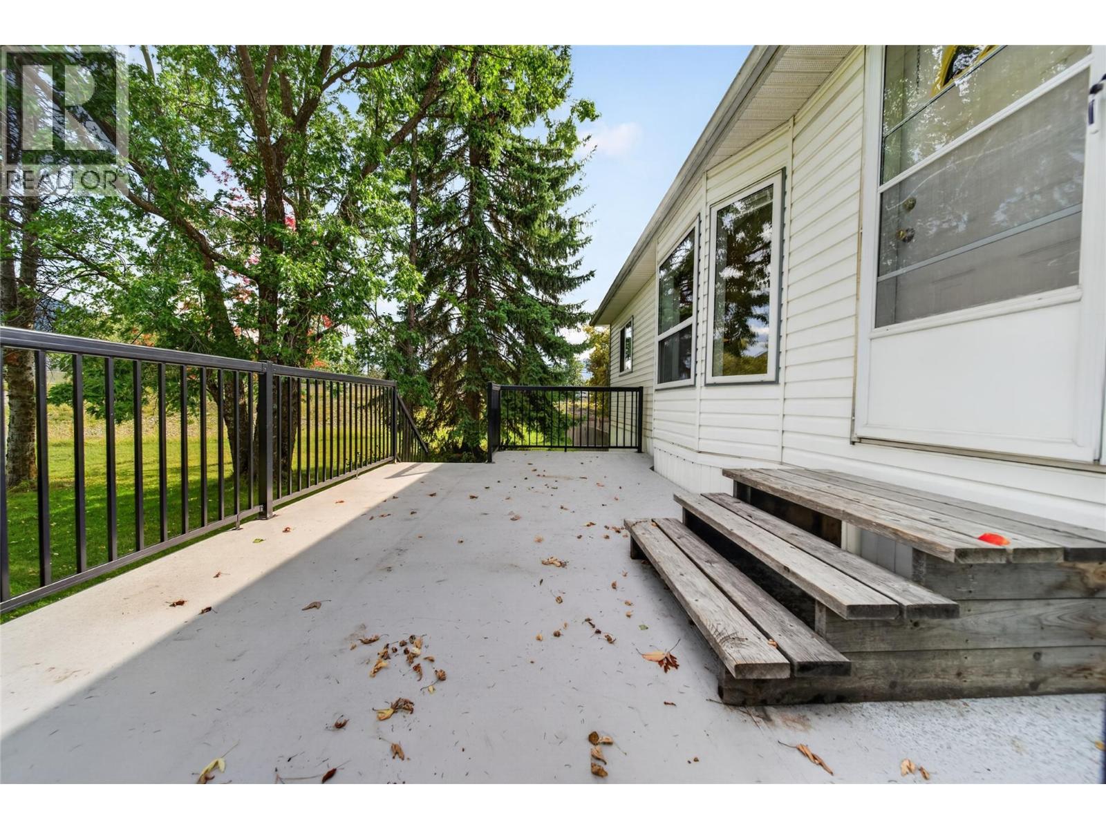 242 Hartley Street, Fernie, British Columbia  V0B 1M1 - Photo 48 - 10400687